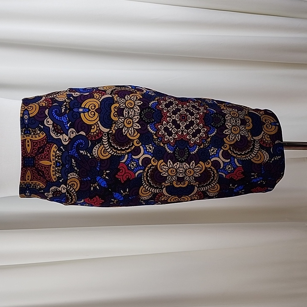 LuLaRoe Cassie Midi Skirt Navy Purple Size XS